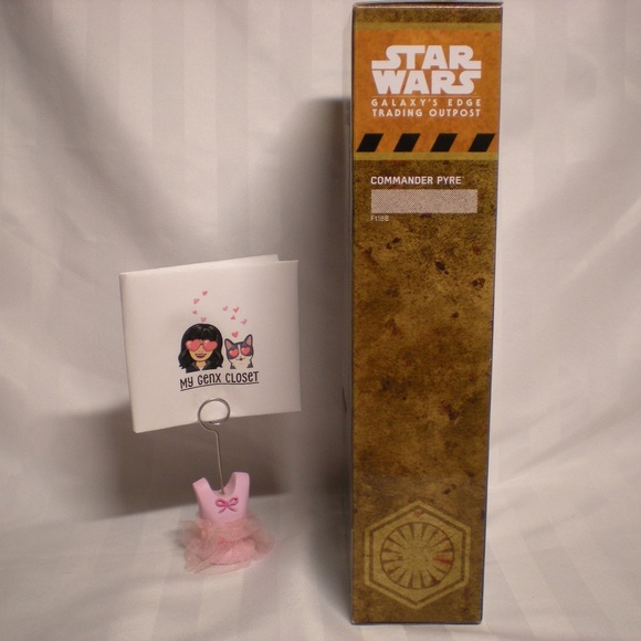 2020 Star Wars The Black Series – Galaxy’s Edge Commander Pyre ⭐️⚫✨ - Picture 2 of 5